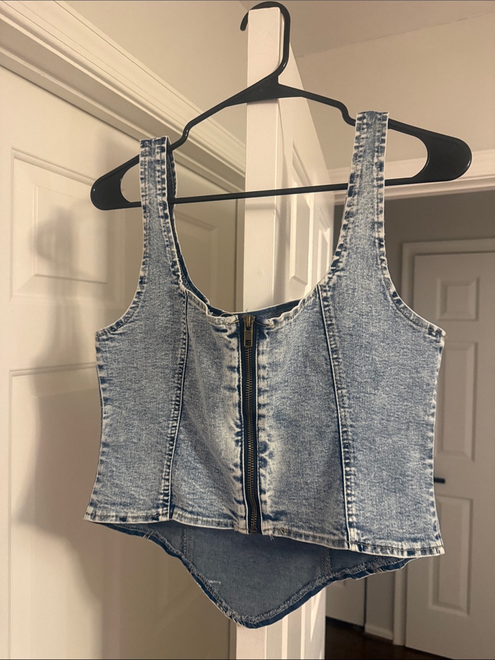 SHEIN Light Blue Acid-Wash Denim Corset Crop Top with Front Zip